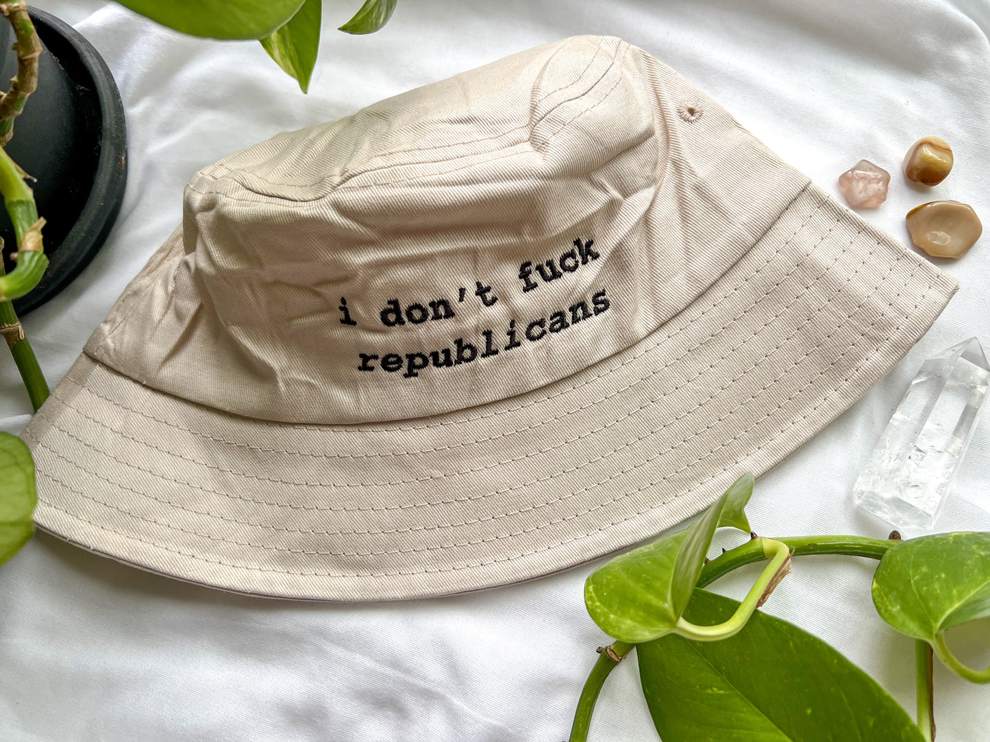 i don't fuck republicans bucket hats