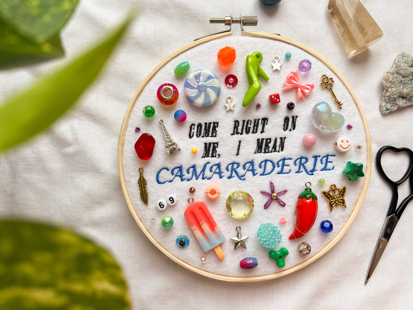 BED CHEM sabrina charm embroidery hoop