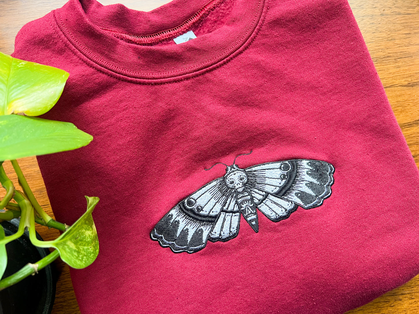 death’s head moth embroidered crewneck (PREORDER)