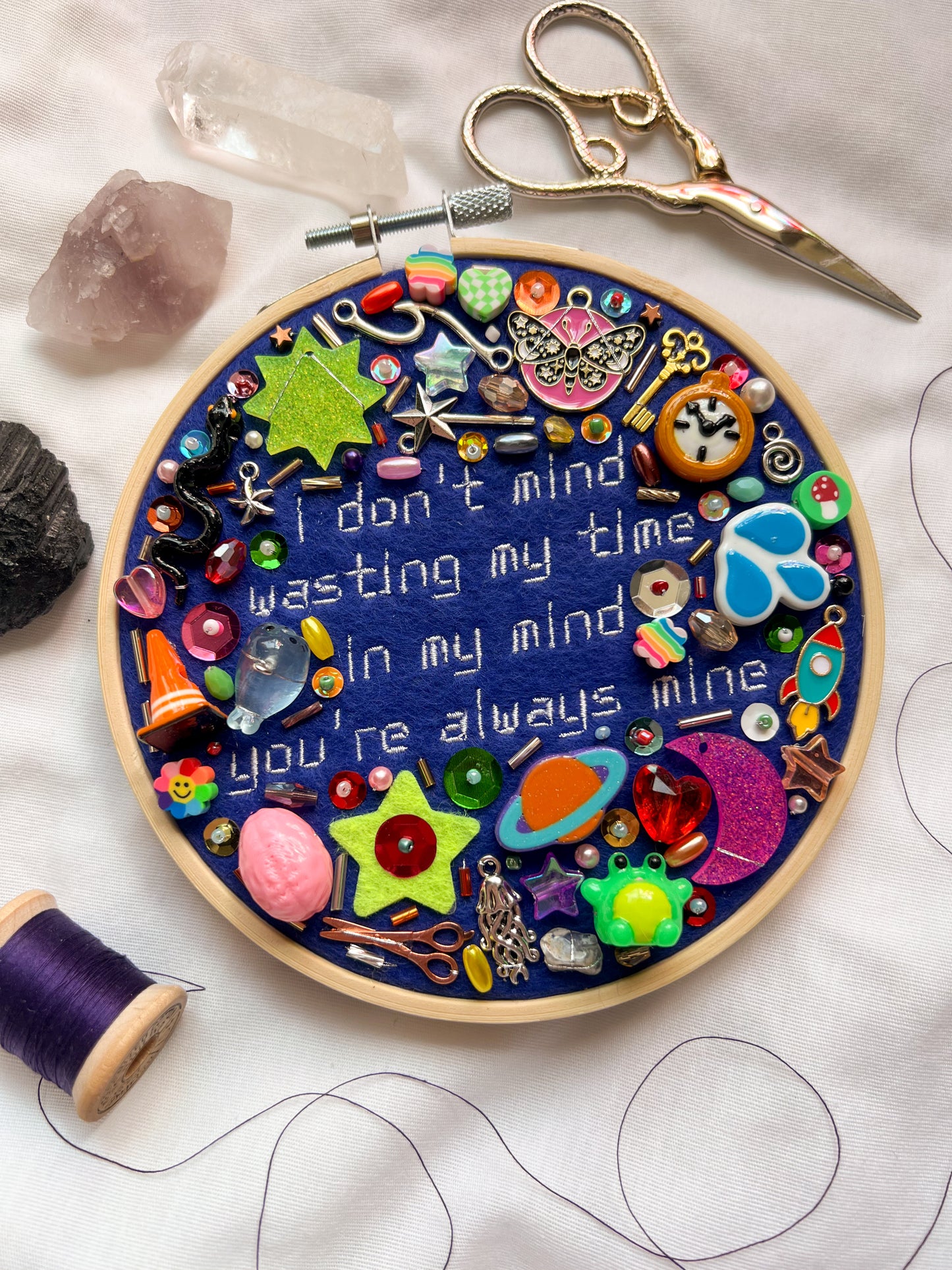 ZISSOU hayley williams charm embroidery