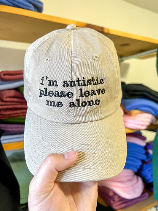 i’m autistic cap (PREORDER-YOUTH)